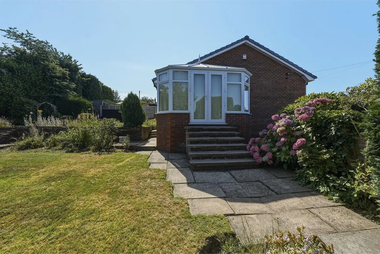 Birchway, Bollington, photo 27