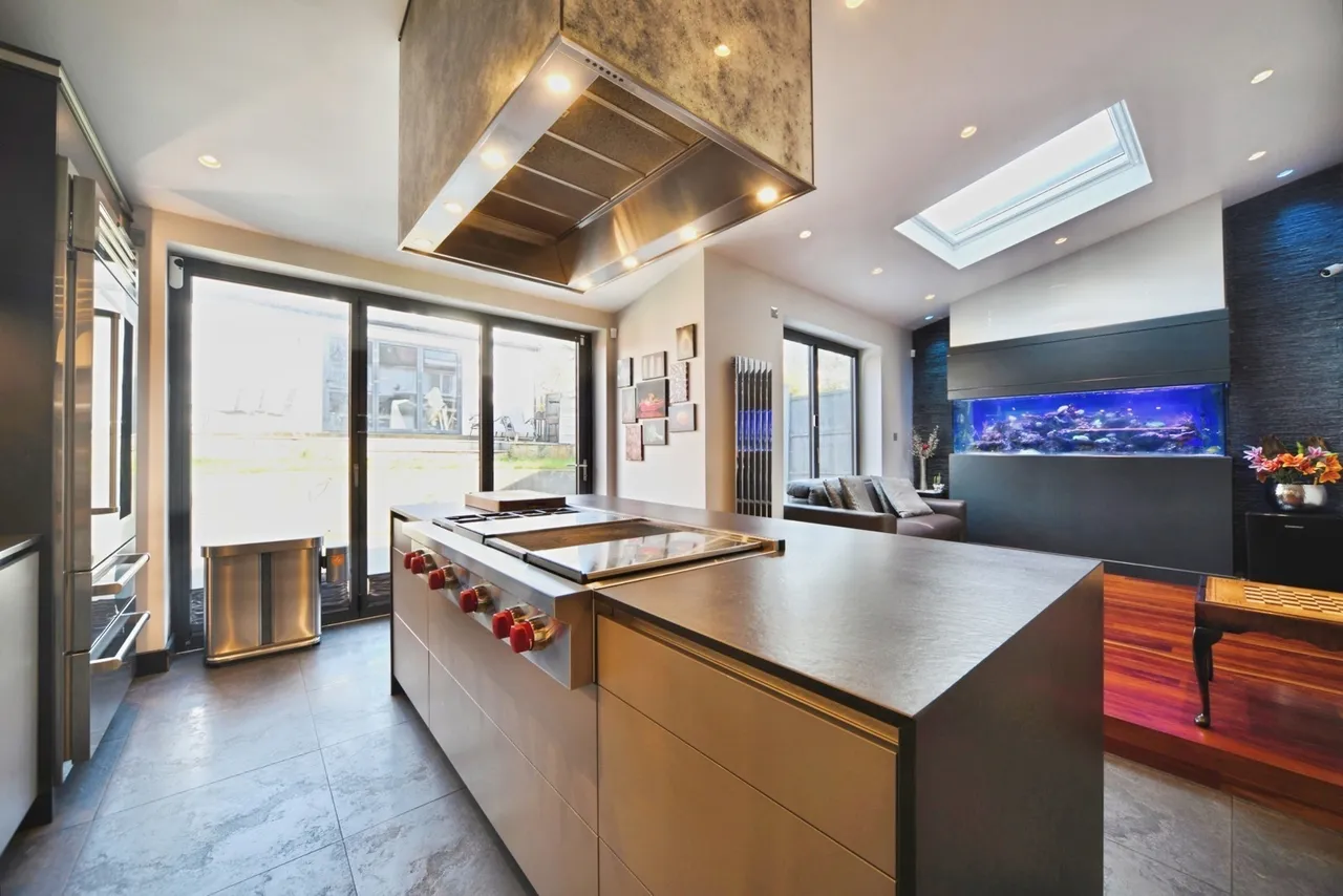 Hampden Way, London, N14, photo 20