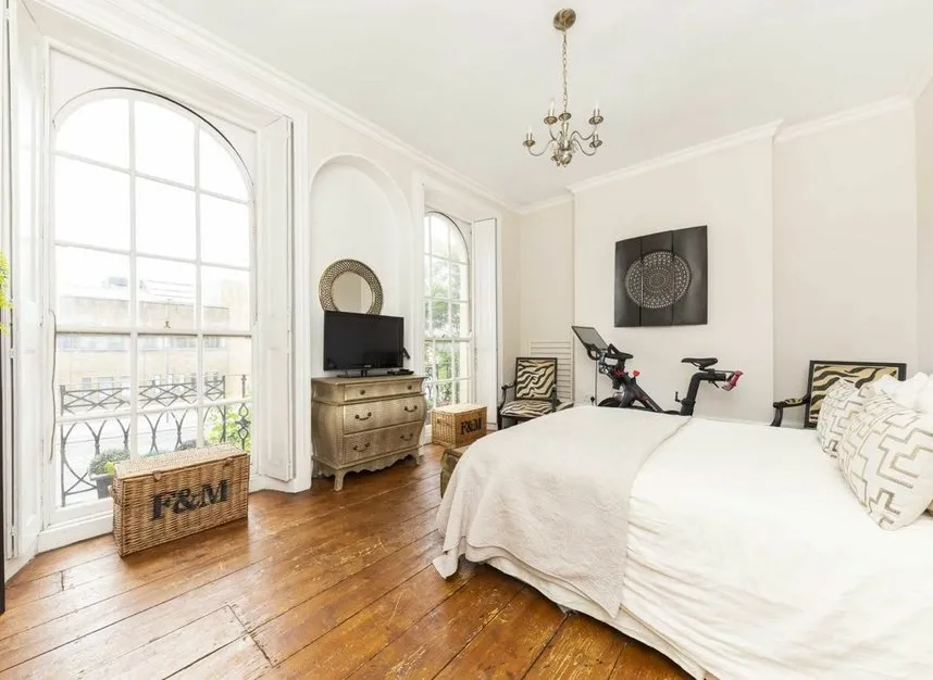 Bow Road, Mile End, E3, photo 9