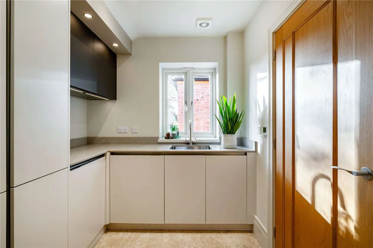 Brook View, Cropthorne, Pershore, Worcestershire, WR10 3LS, photo 10
