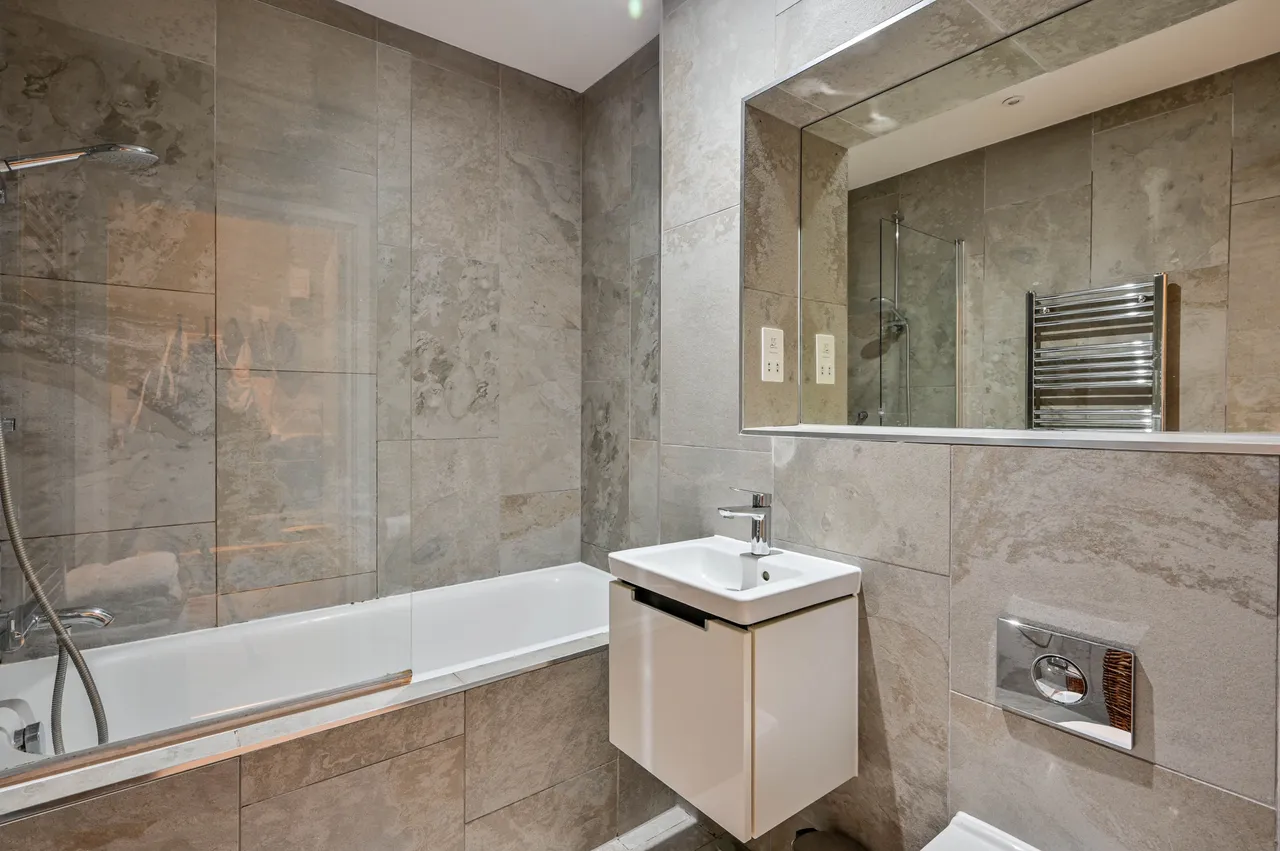 Flat 3, Bury Fields House, Guildford, photo 7