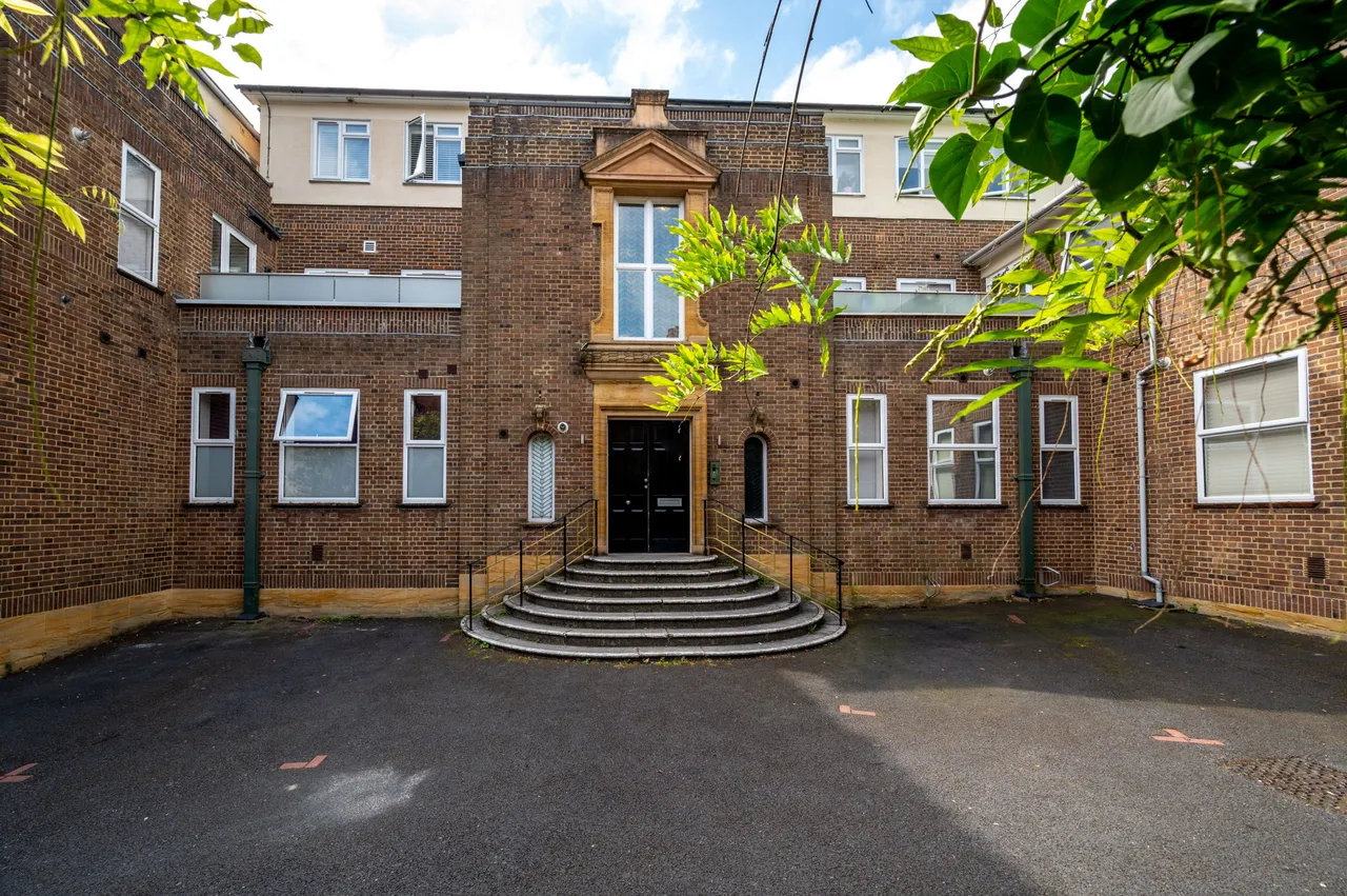 1 bed flat for sale — Flat 3, Bury Fields House, Guildford