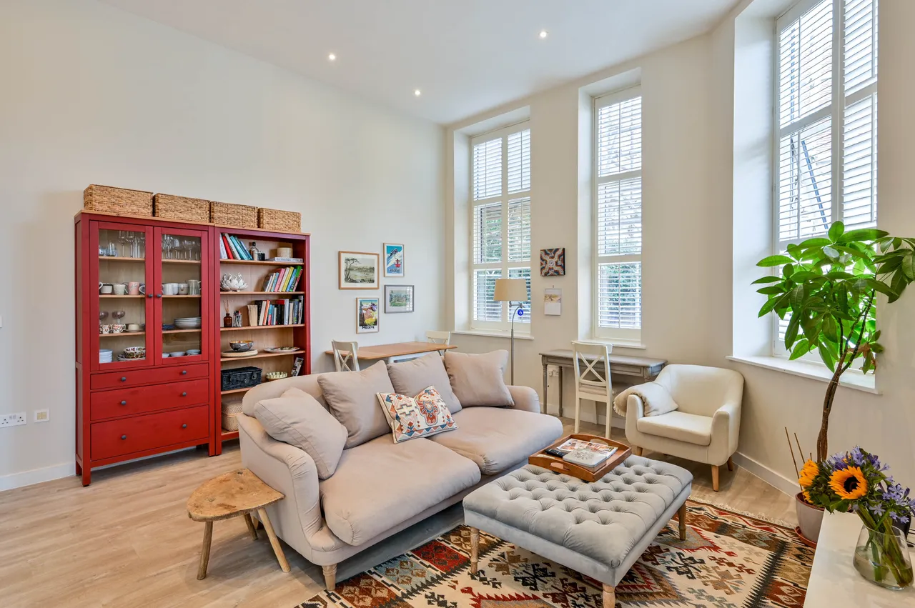 Flat 3, Bury Fields House, Guildford, photo 12