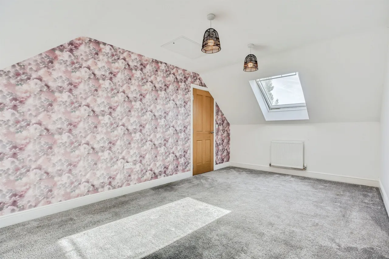 Imperial Close, Wakefield, WF2, photo 12