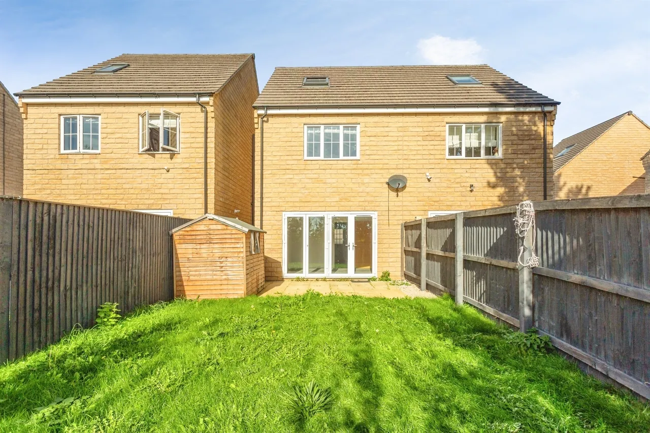 Imperial Close, Wakefield, WF2, photo 15