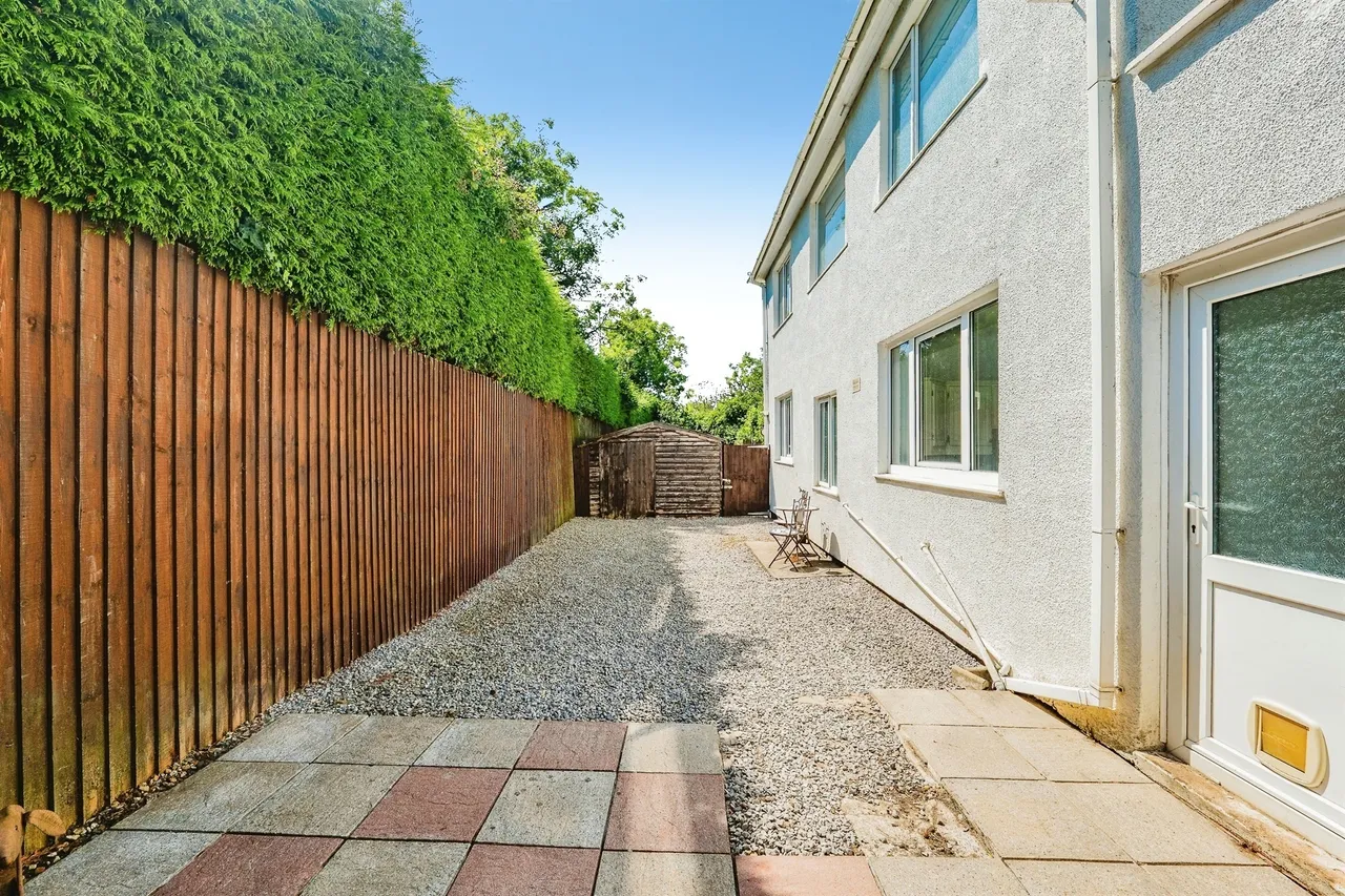 Merthyr Mawr Road, Bridgend, CF31, photo 29