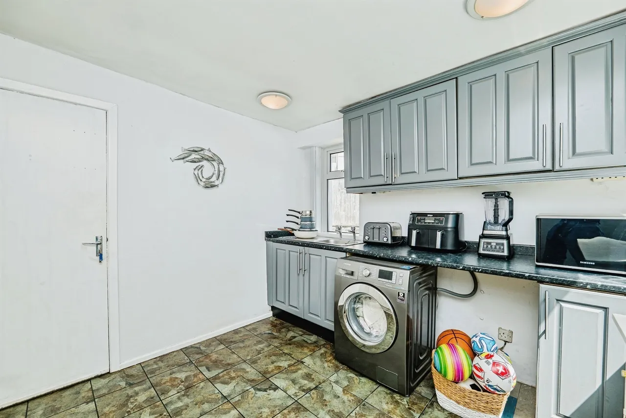 Merthyr Mawr Road, Bridgend, CF31, photo 13