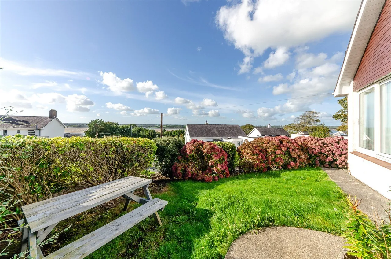 Cae Gwyn, Caernarfon, LL55, photo 16