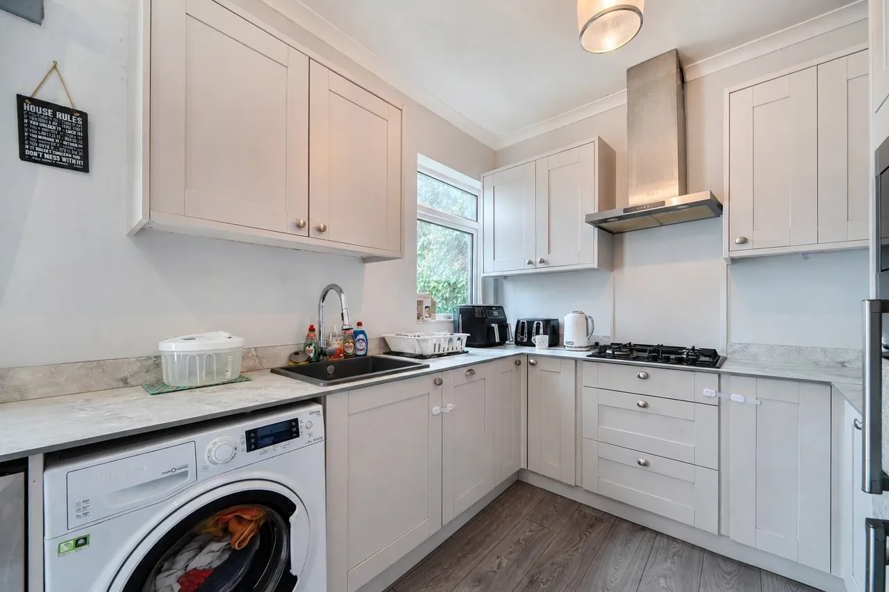 Pegwell Street, SE18, photo 10