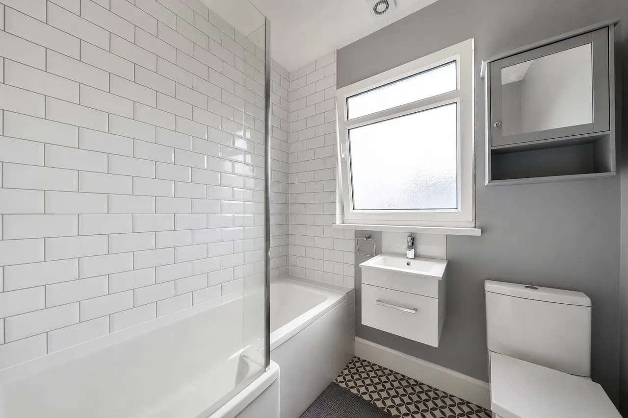 Pegwell Street, SE18, photo 9