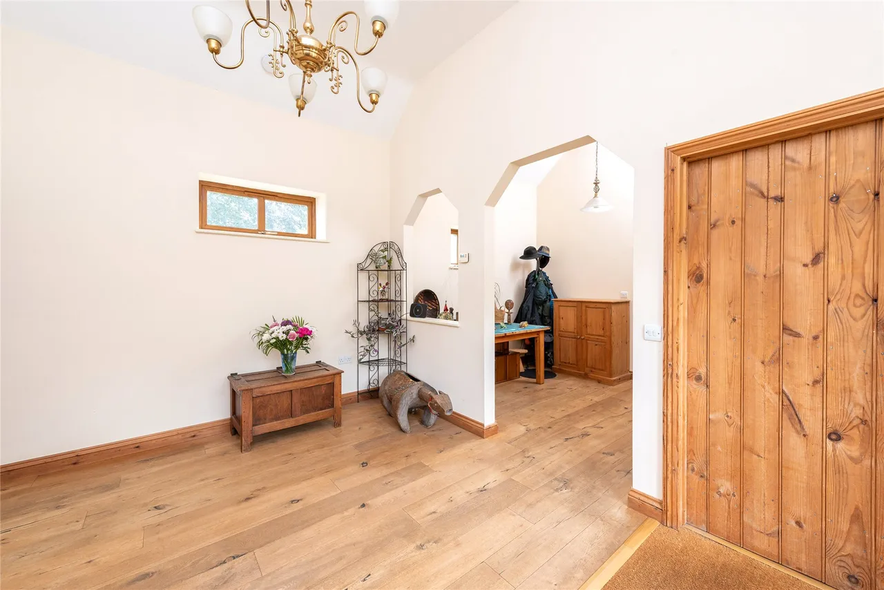 Akeley Wood Court, Home Farm, MK18, photo 12