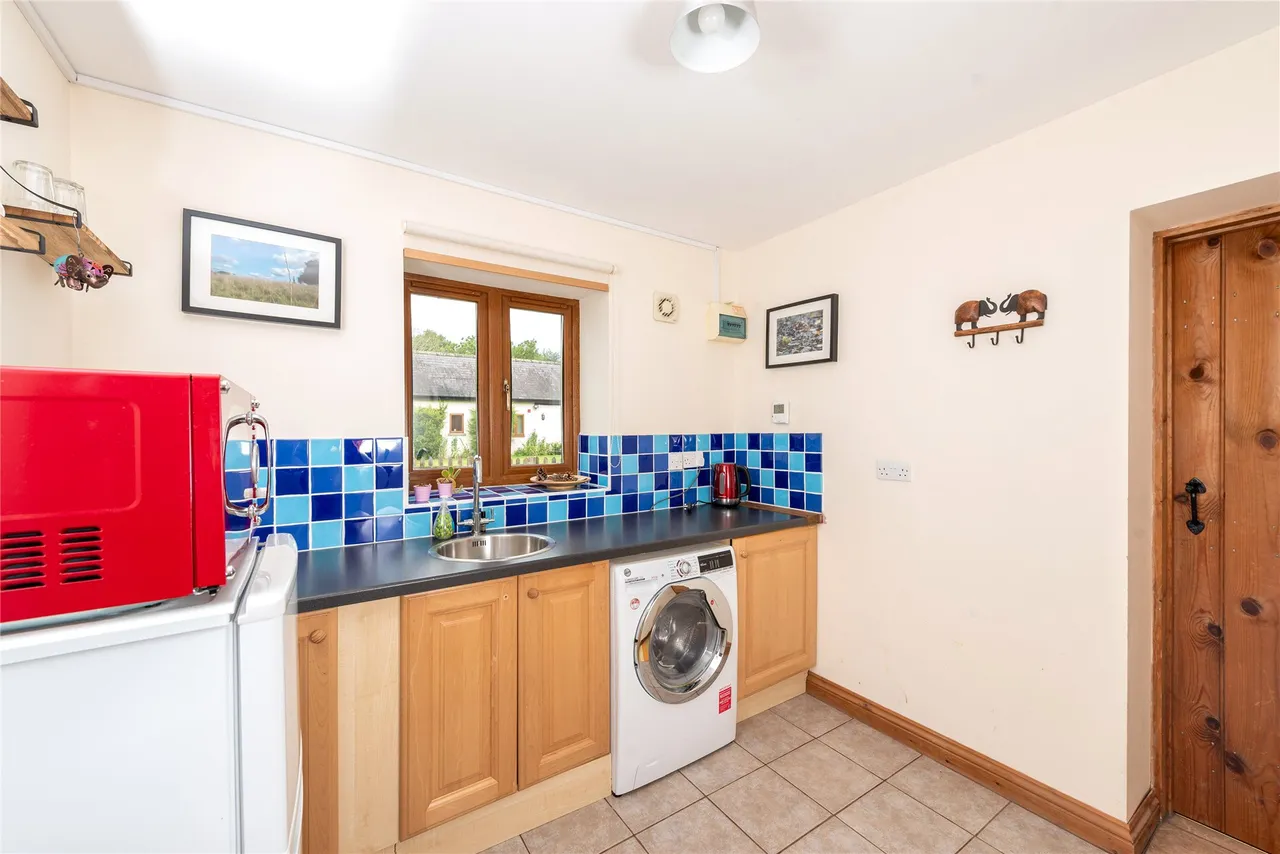 Akeley Wood Court, Home Farm, MK18, photo 29