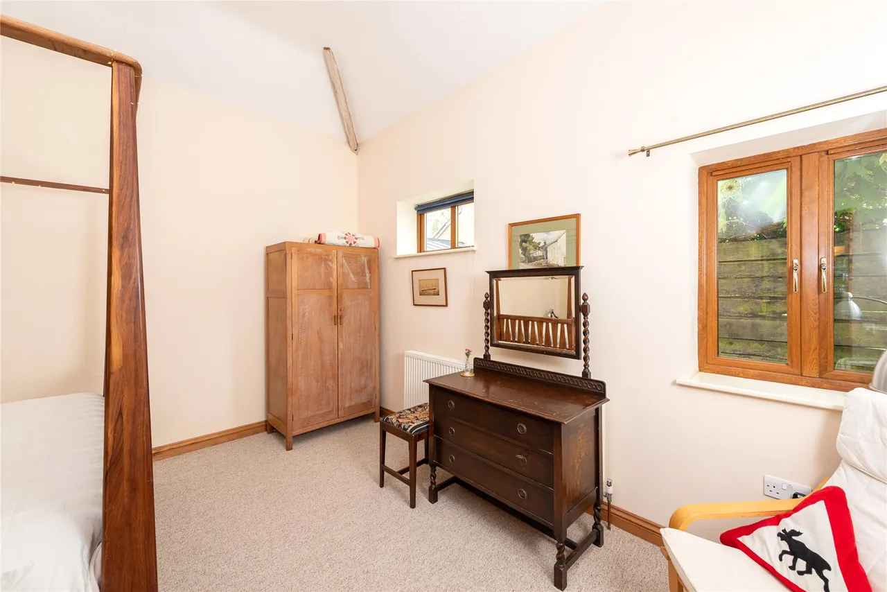 Akeley Wood Court, Home Farm, MK18, photo 23