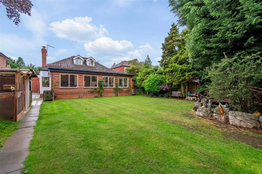 Delamere Road, Gatley, photo 12