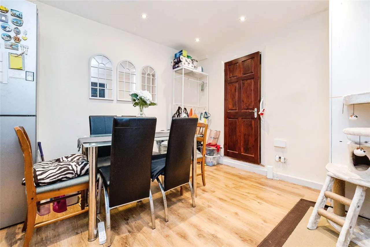 Meanley Road, Manor Park, London, E12, photo 3