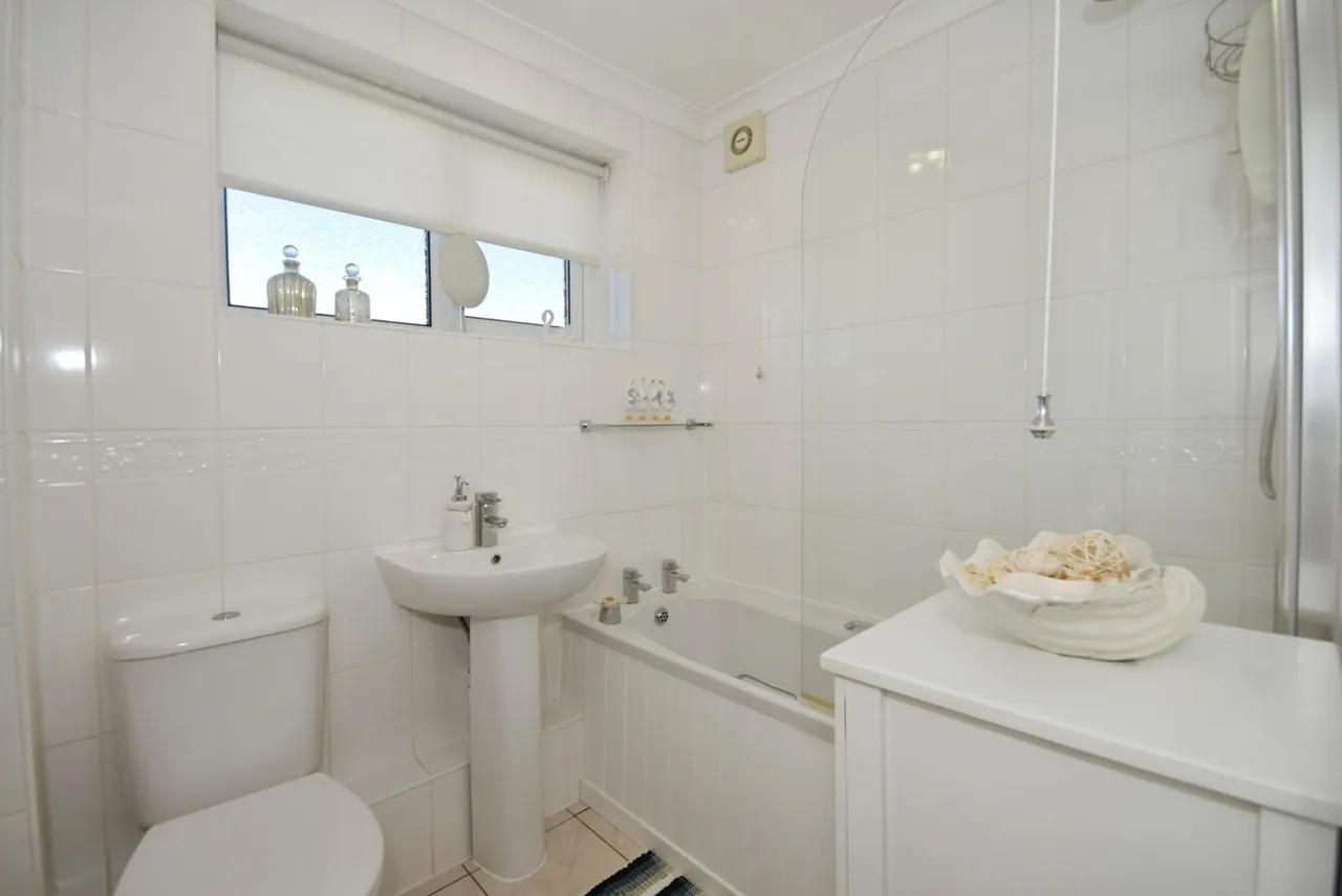 Pine Croft, Chapeltown, Sheffield, South Yorkshire, S35, photo 6