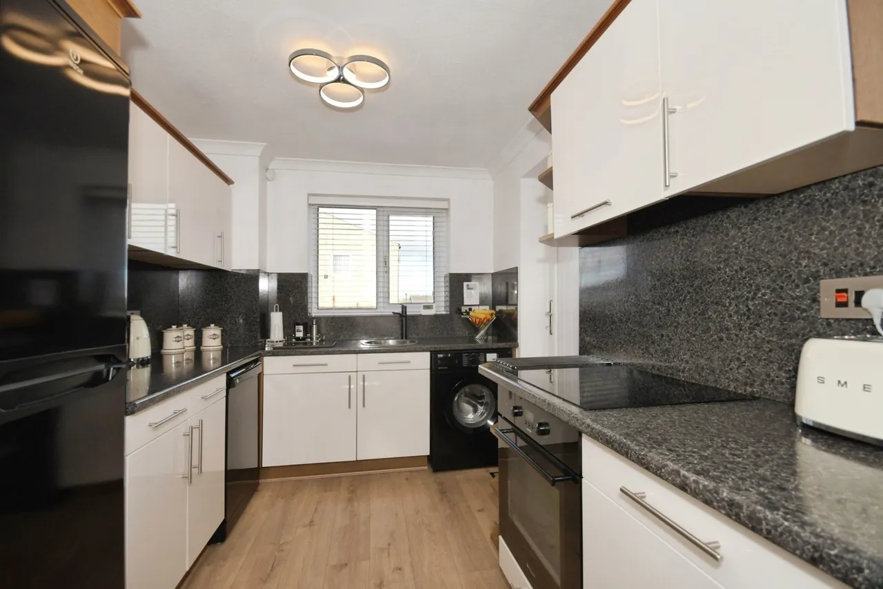 Pine Croft, Chapeltown, Sheffield, South Yorkshire, S35, photo 4