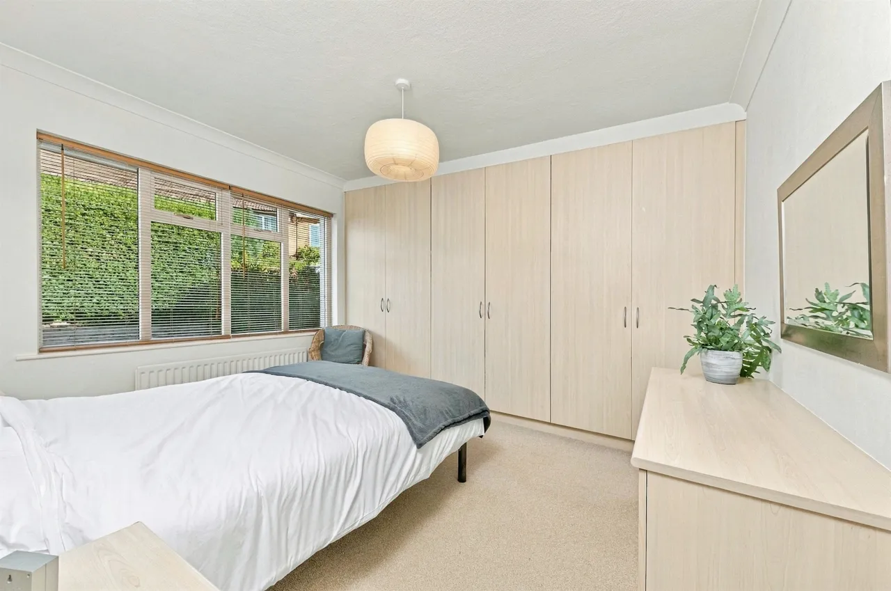 Fenay Drive, Fenay Bridge, HD8, photo 13