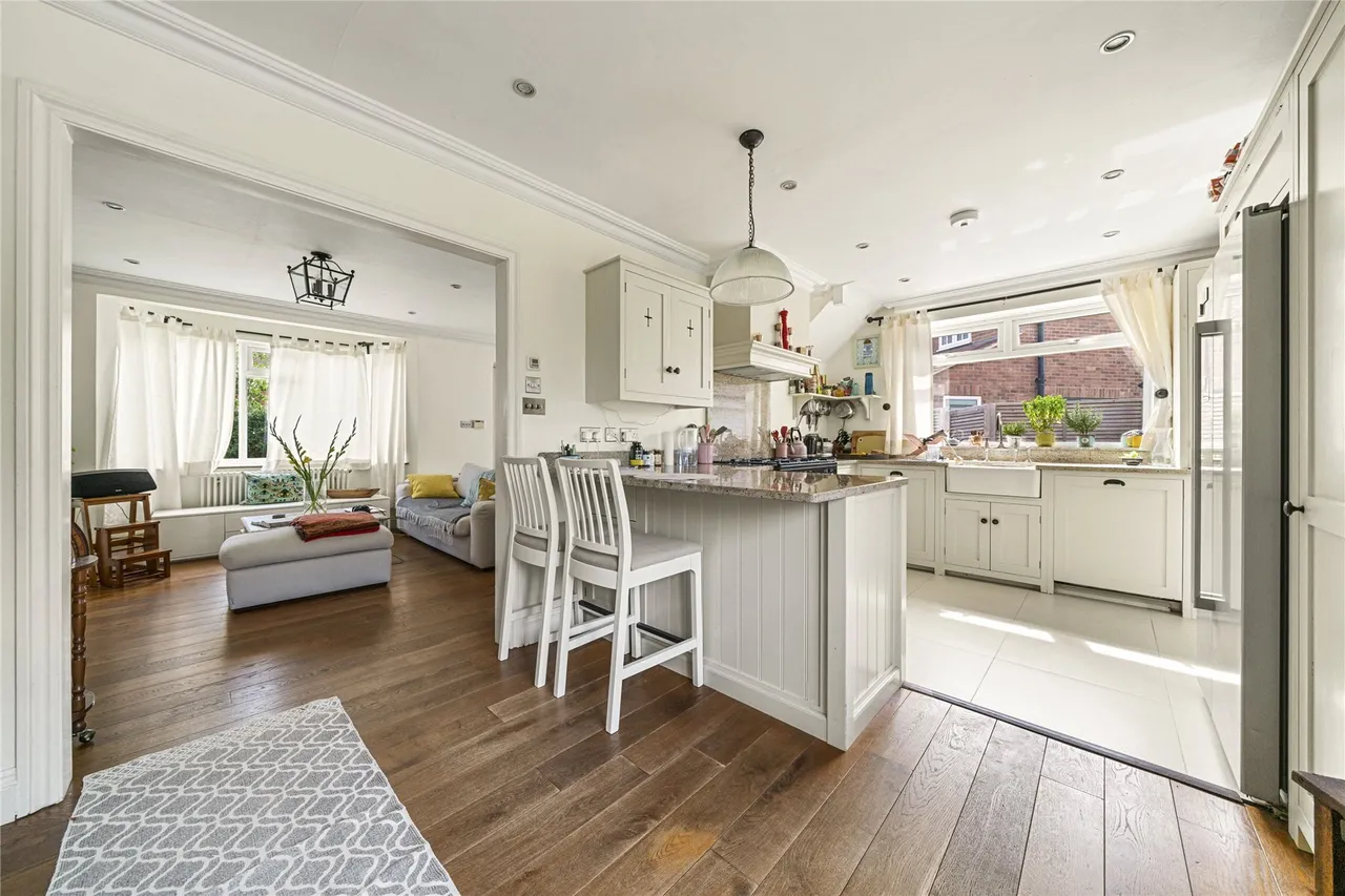 Langbourne Way, Claygate, KT10, photo 4