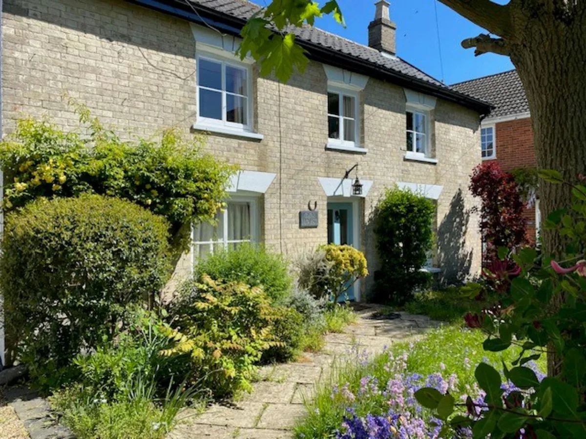 3 bed house for sale, Church Walk, Pulham Market, IP21