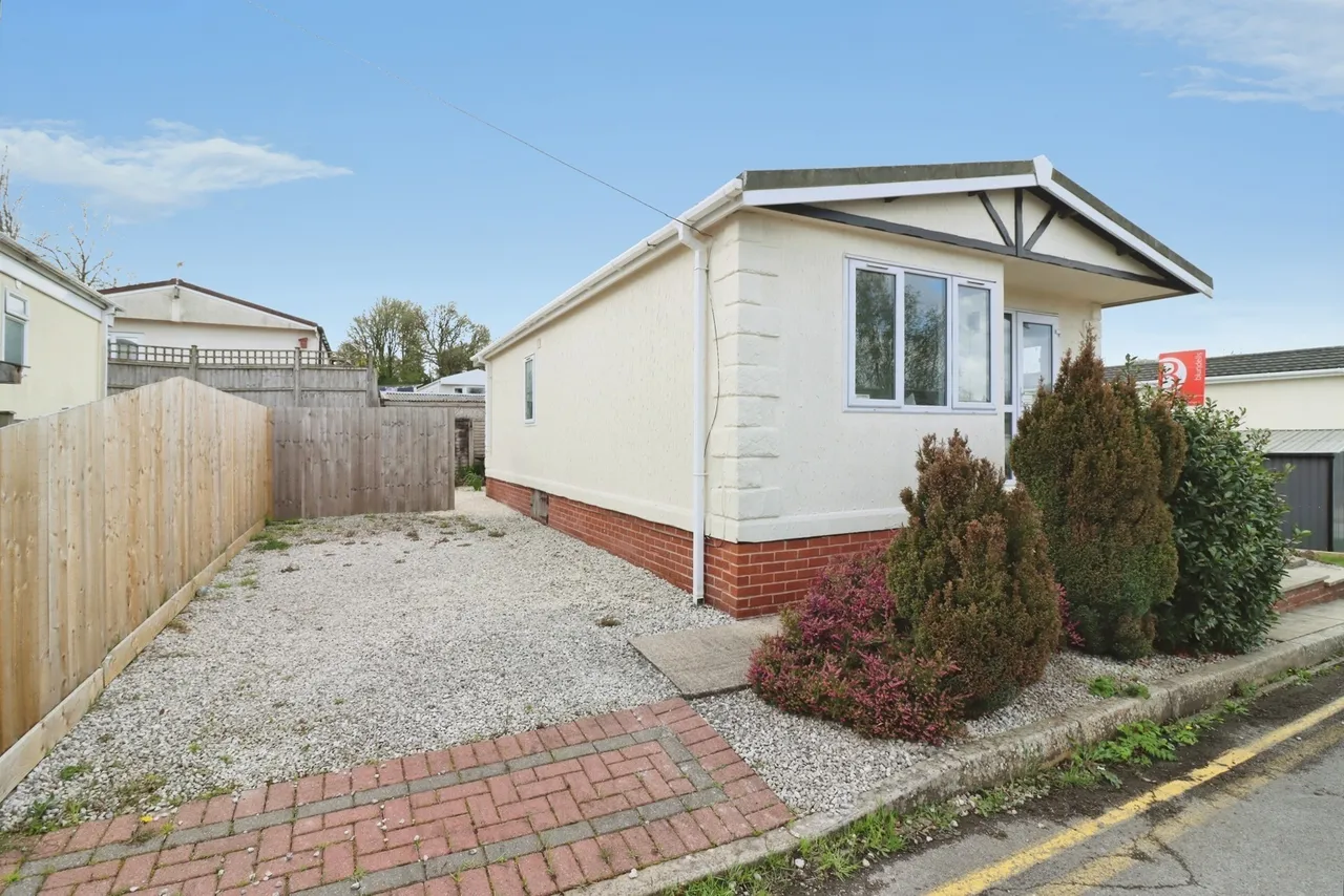Sunningdale Park, New Tupton, Chesterfield, Derbyshire, S42, photo 14