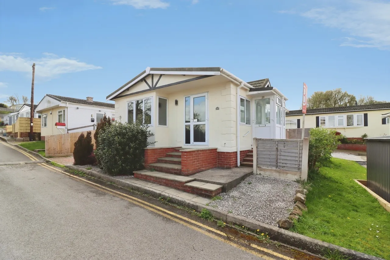2 bed mobile home for sale — Sunningdale Park, New Tupton, Chesterfield, Derbyshire, S42