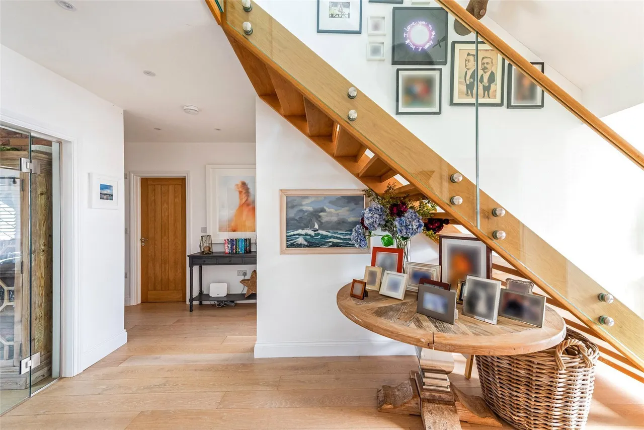 Jolliffe Road, West Wittering, PO20, photo 5