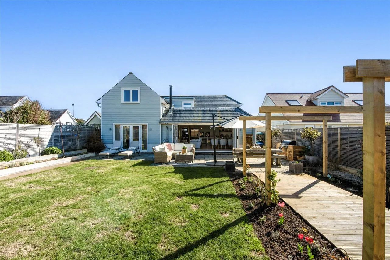 Jolliffe Road, West Wittering, PO20, photo 14