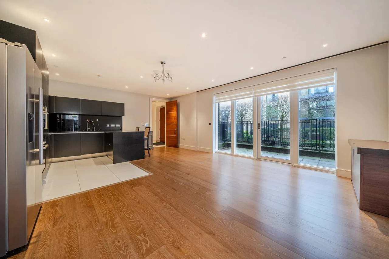 Handley Drive, SE3, photo 31
