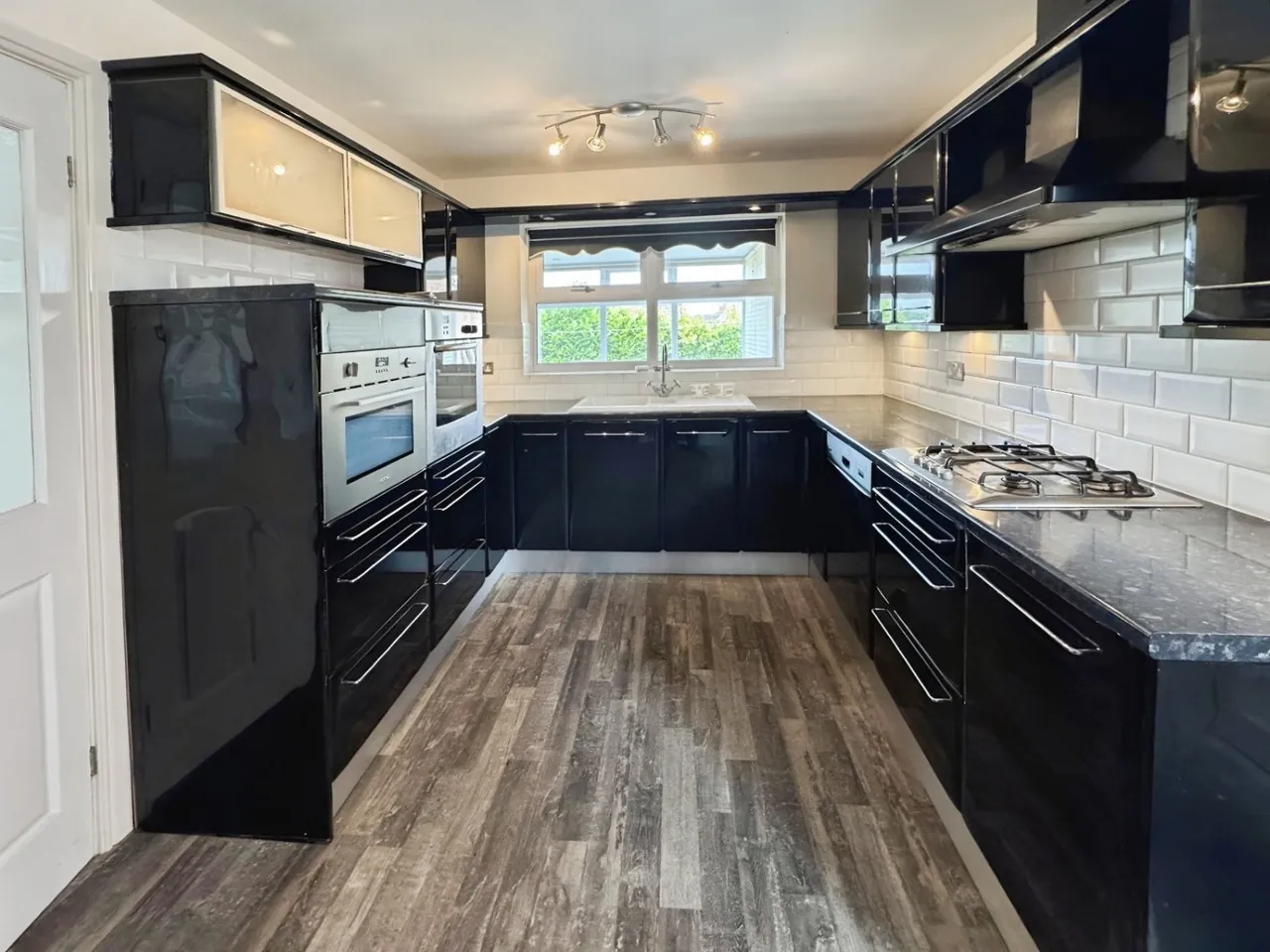 Kenilworth Close, Mirfield, WF14, photo 7