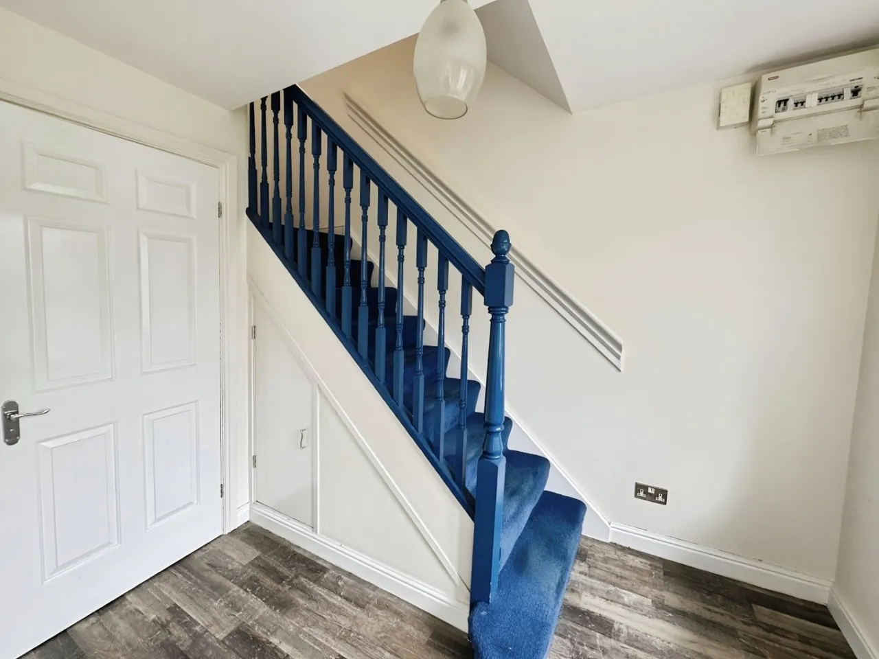 Kenilworth Close, Mirfield, WF14, photo 12