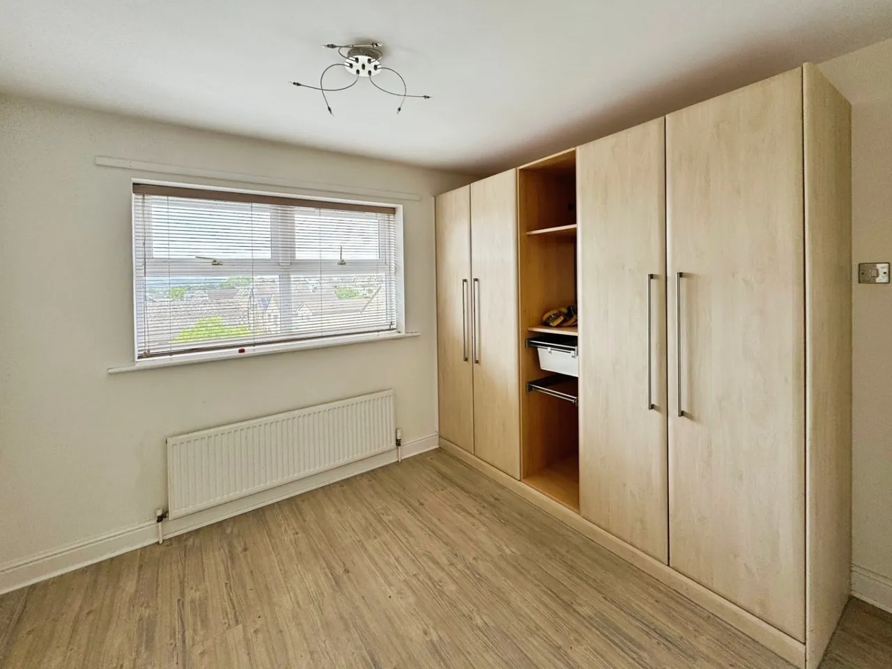 Kenilworth Close, Mirfield, WF14, photo 10