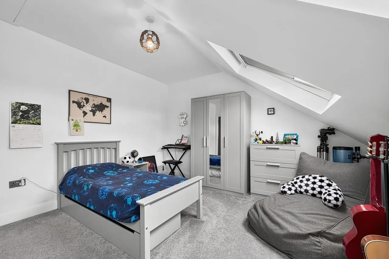 Acresfield Road, Timperley, Cheshire WA15 6HX, photo 25