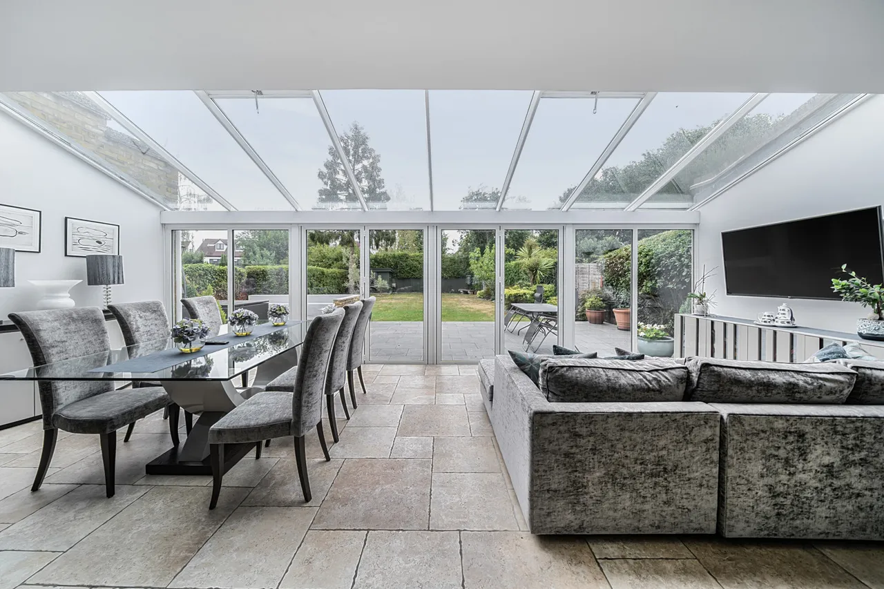 Wood Lane, Ruislip, HA4, photo 3