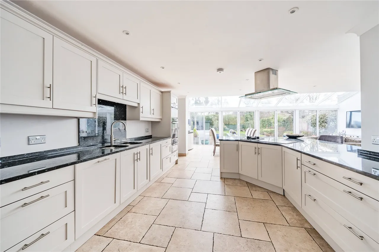 Wood Lane, Ruislip, HA4, photo 4