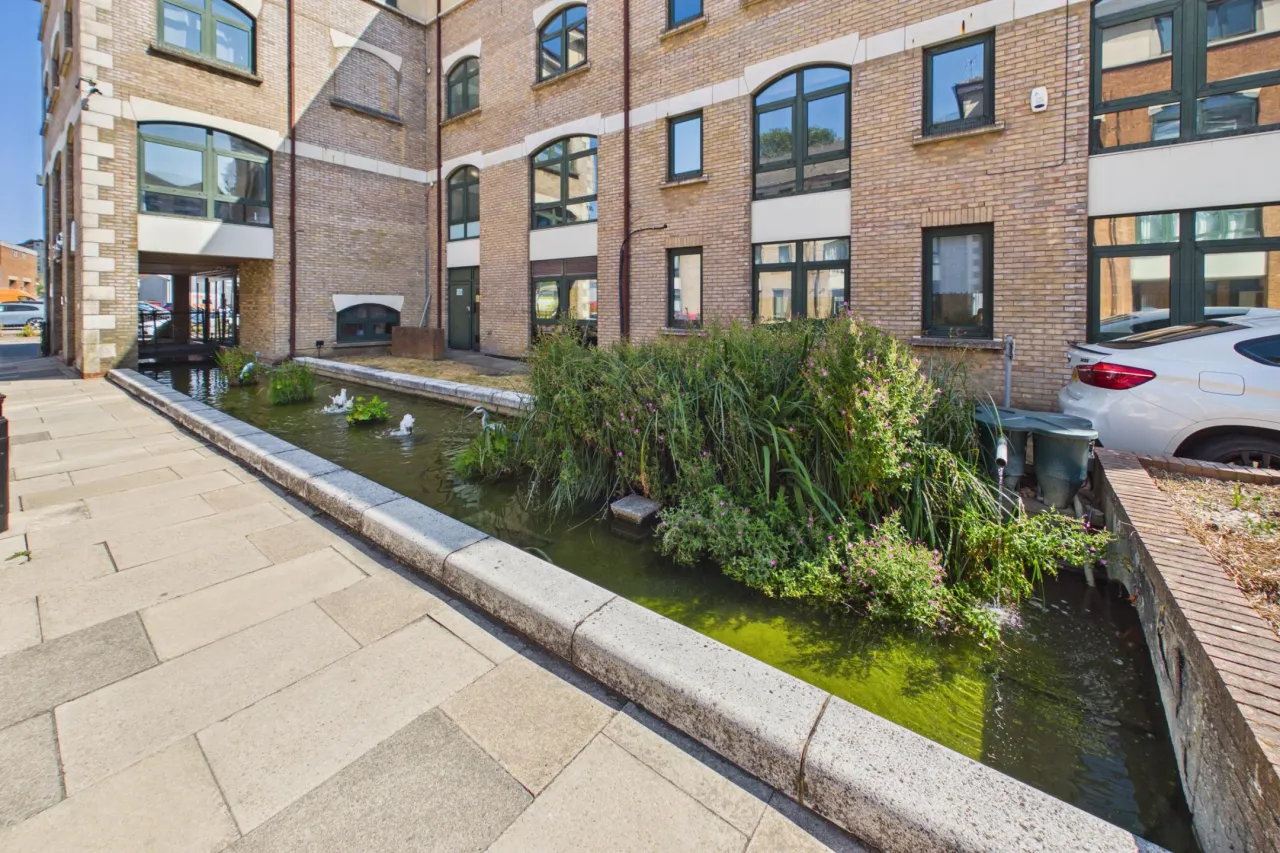 Corner Hall, Hemel Hempstead, HP3, photo 13