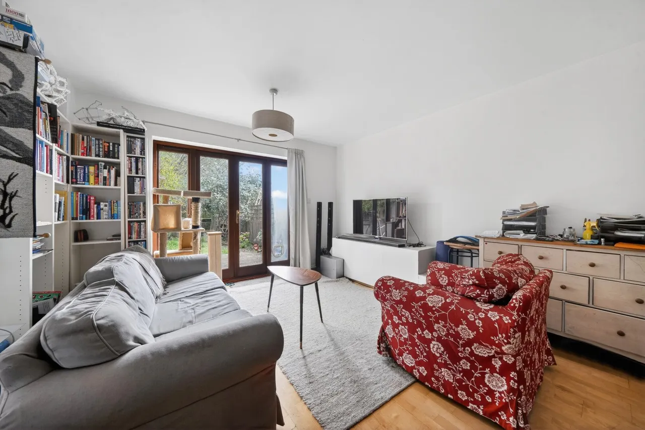 Brandram Mews, London, SE13, photo 2