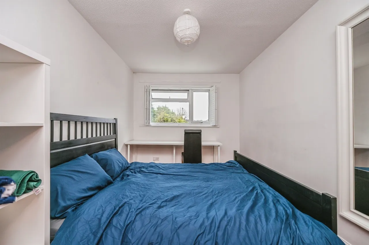 Canterbury Park, Liverpool, L18, photo 8