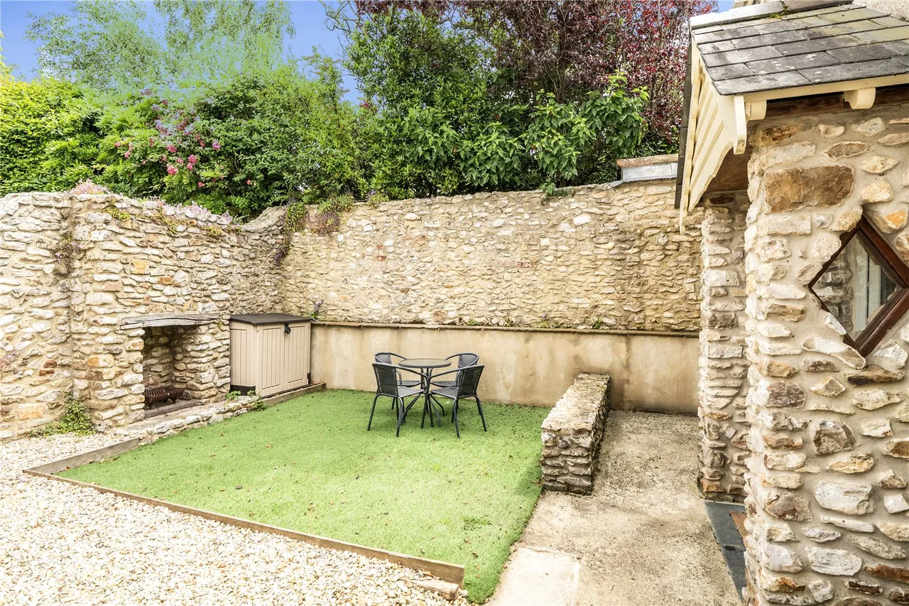 Stockland, Honiton, EX14, photo 8
