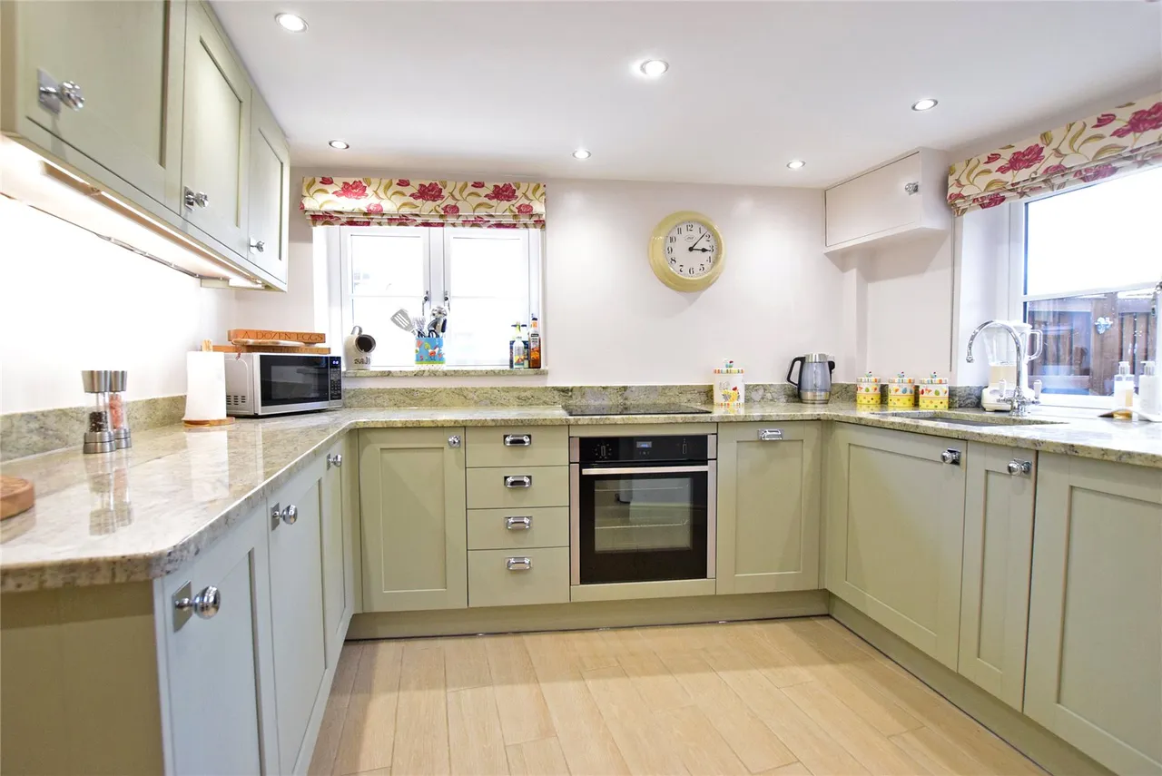 Stockland, Honiton, EX14, photo 2