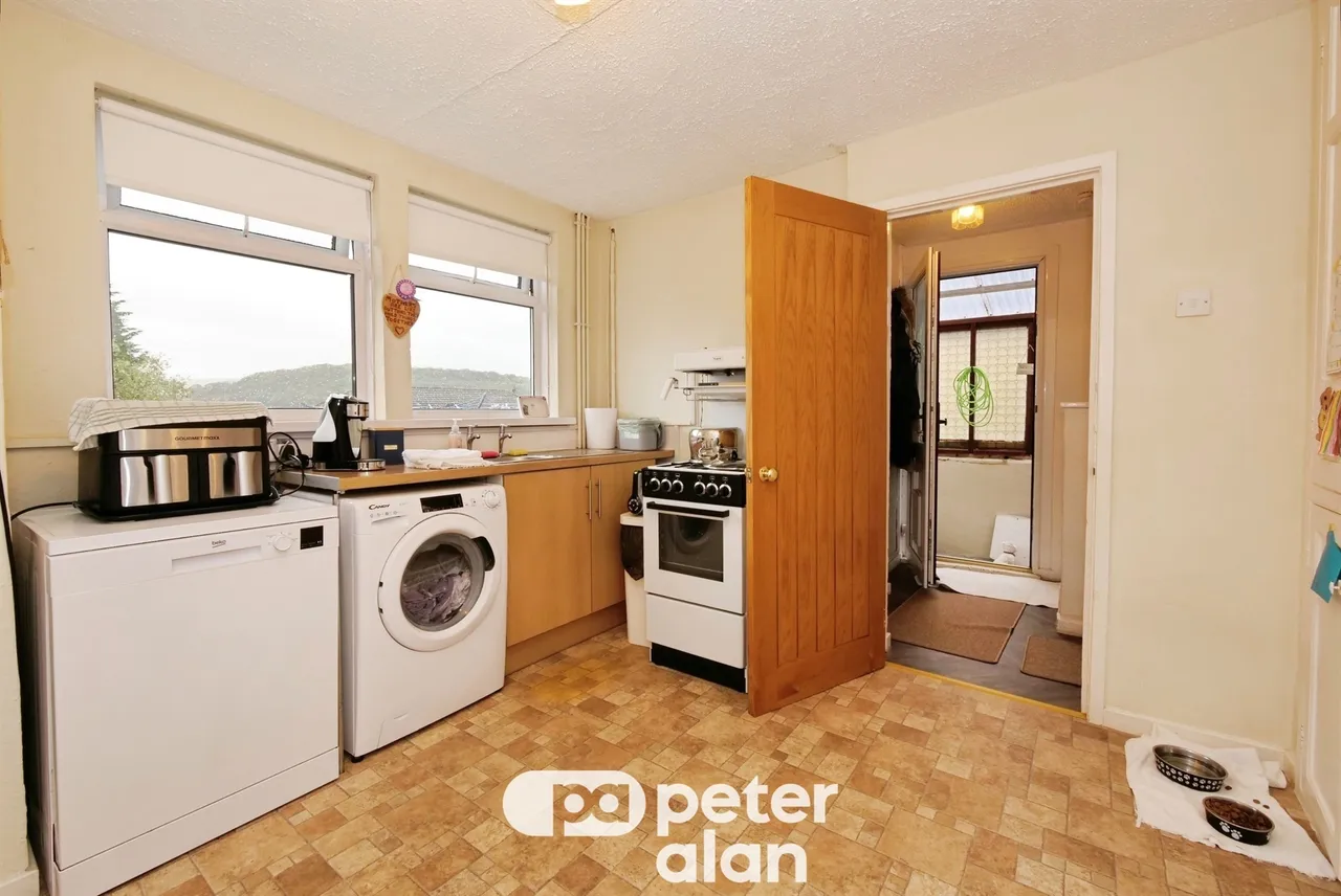 Heol Elfed Maesteg, CF34, photo 4