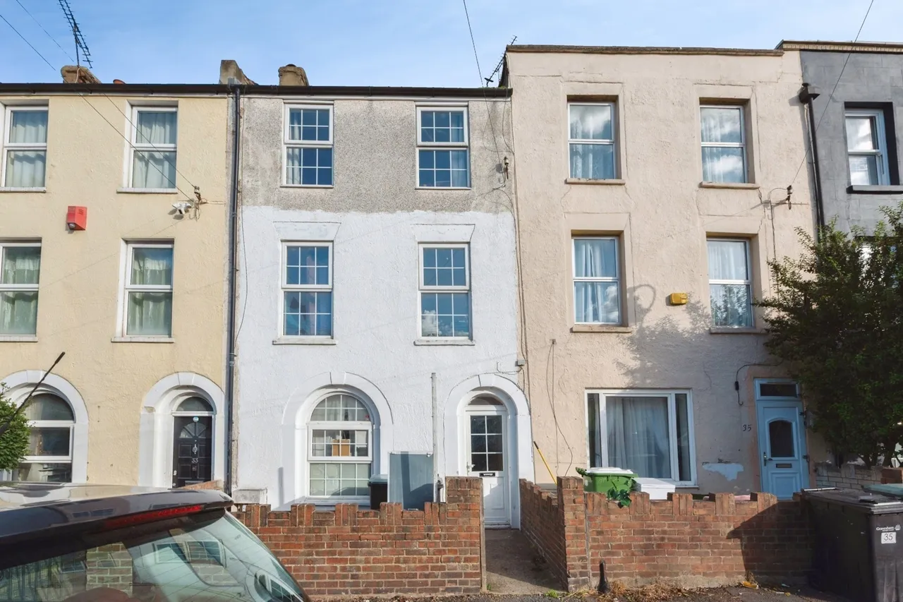 4 bed house for sale, Wellington Street, Gravesend, DA12