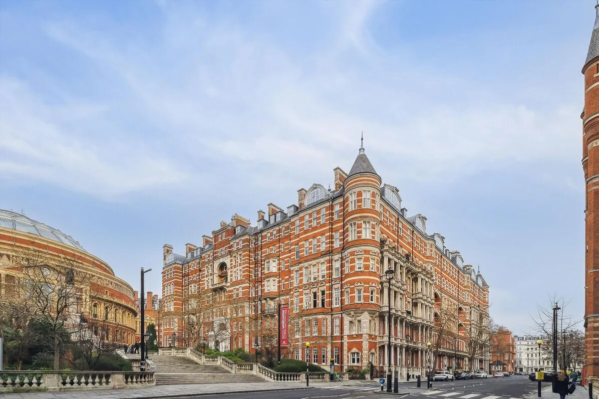 Albert Court, Kensington Gore, SW7, photo 2