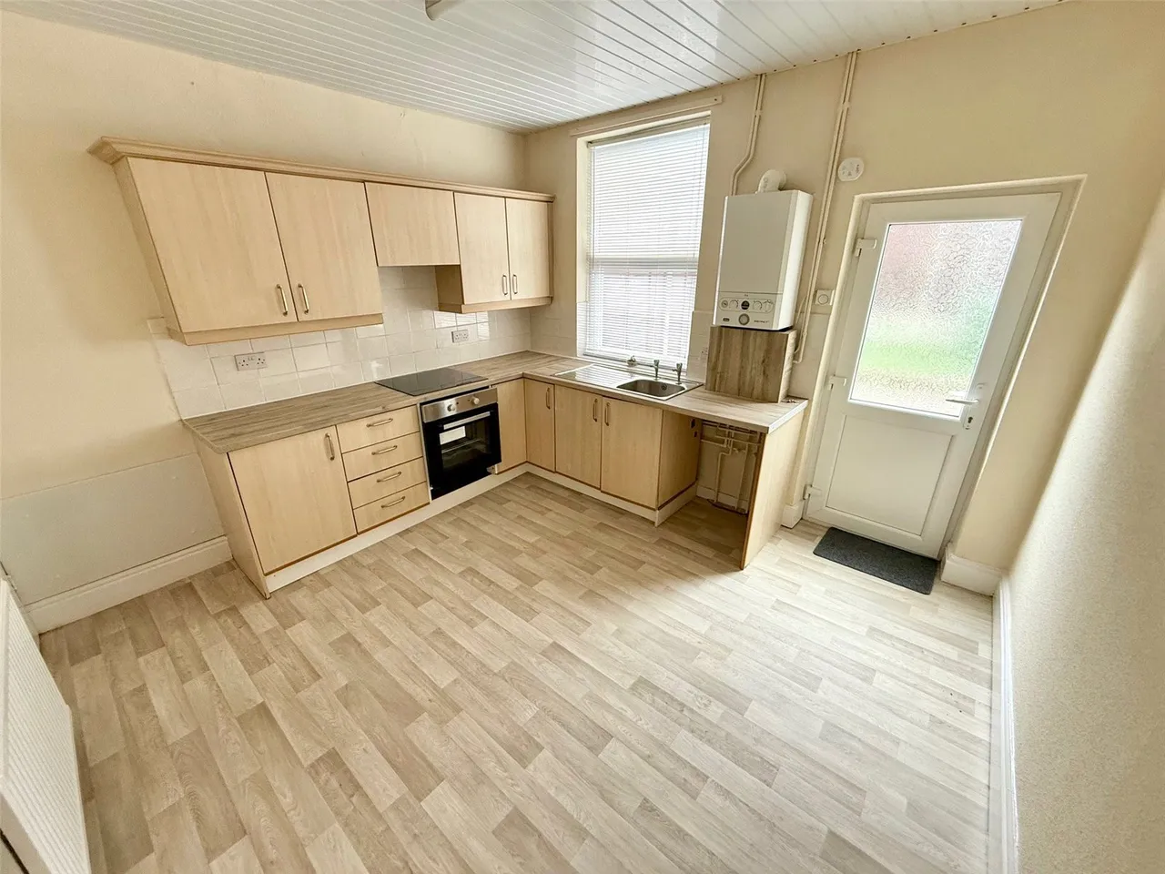 Leswell Lane, Kidderminster, Worcestershire, DY10 1RN, photo 4