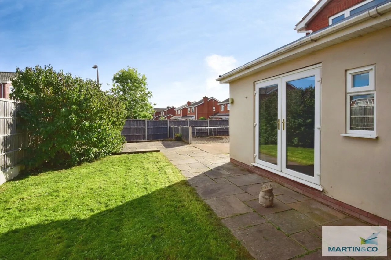 Bittern Road, St Peters, WR5, photo 17