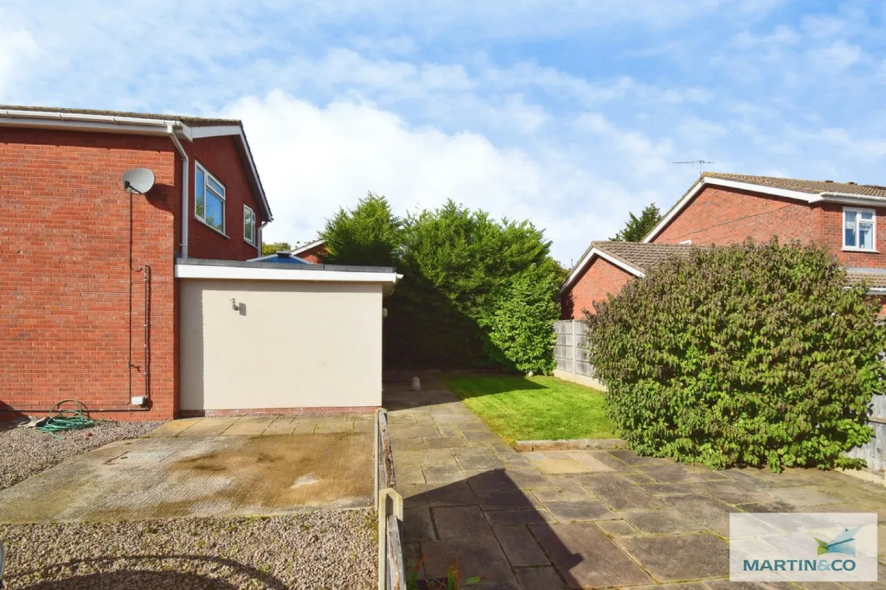 Bittern Road, St Peters, WR5, photo 18