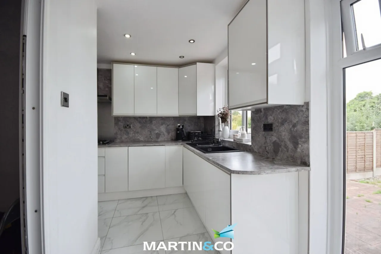 Pierce Avenue, Olton, Solihull, photo 3