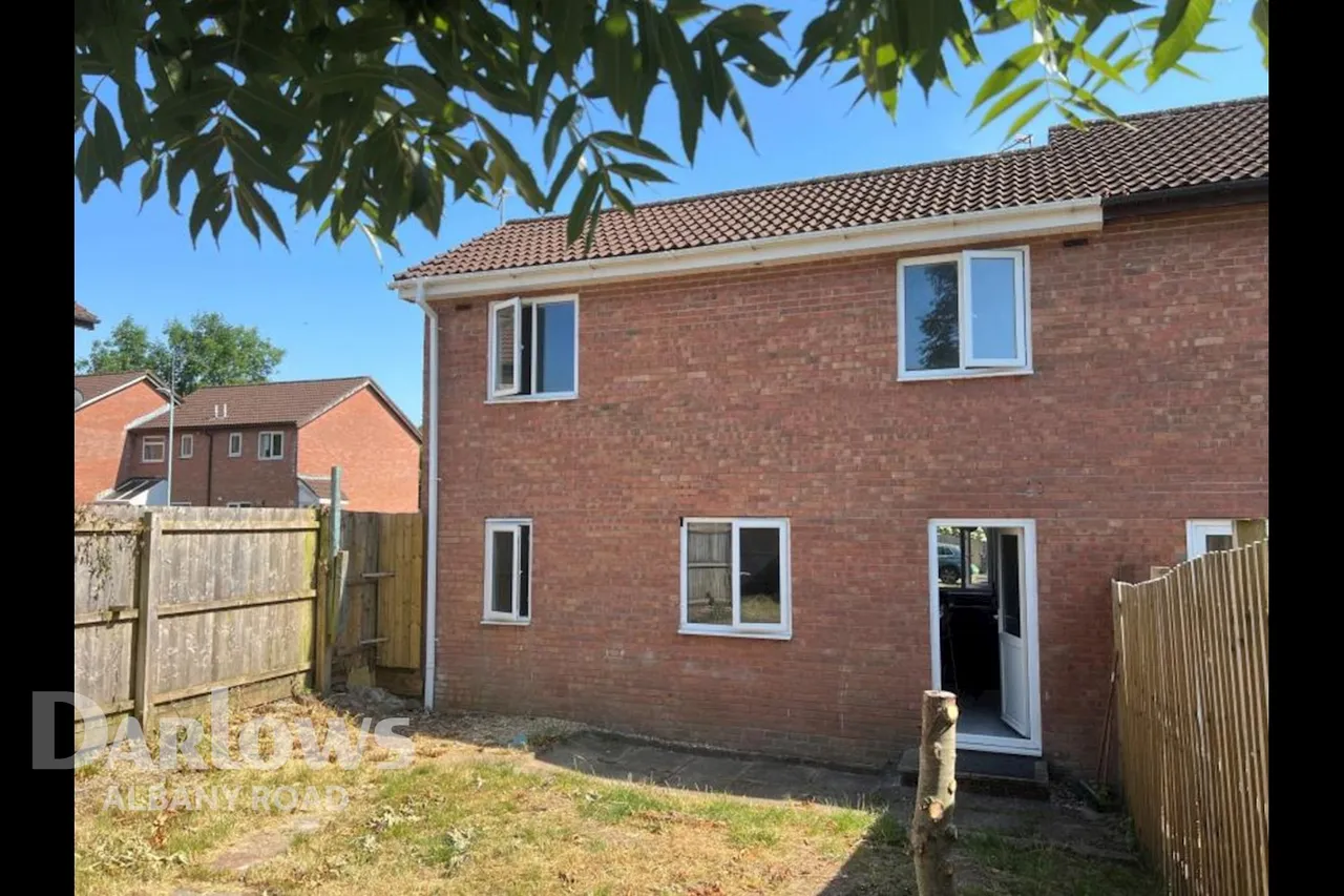 Whiteacre Close, CF14, photo 12