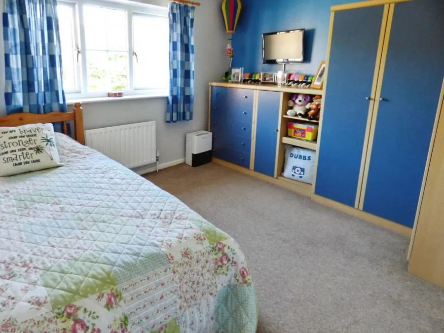 Coltsfoot Close, Hedge End, SO30, photo 10