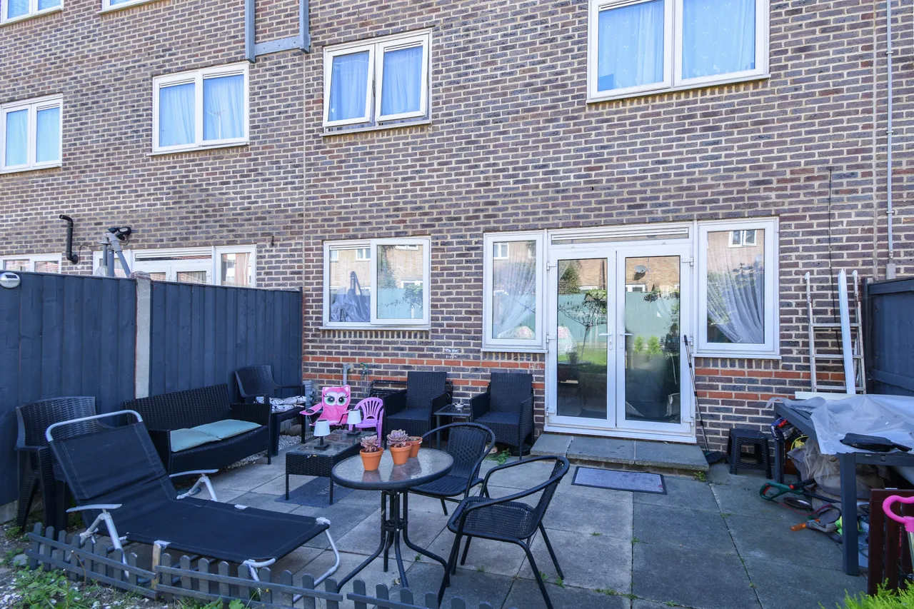 Tiptree Crescent, Ilford, IG5, photo 3